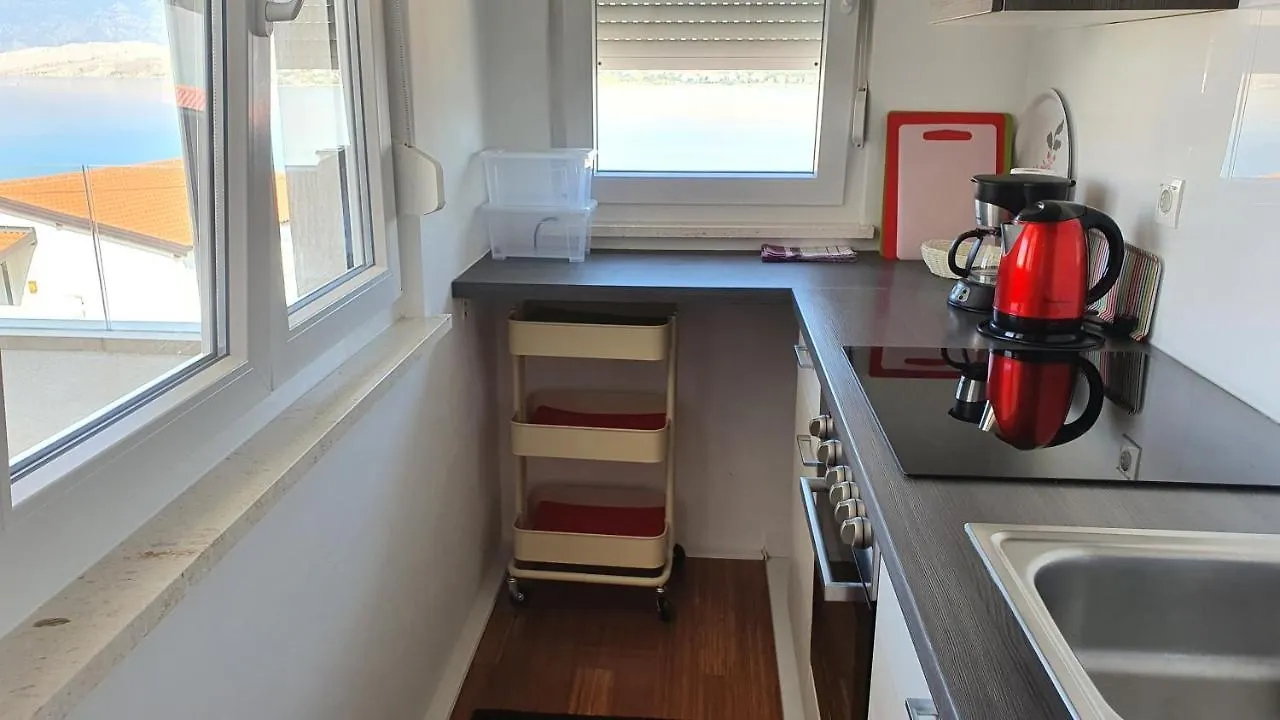 Sunny Deluxe Apartment باغ